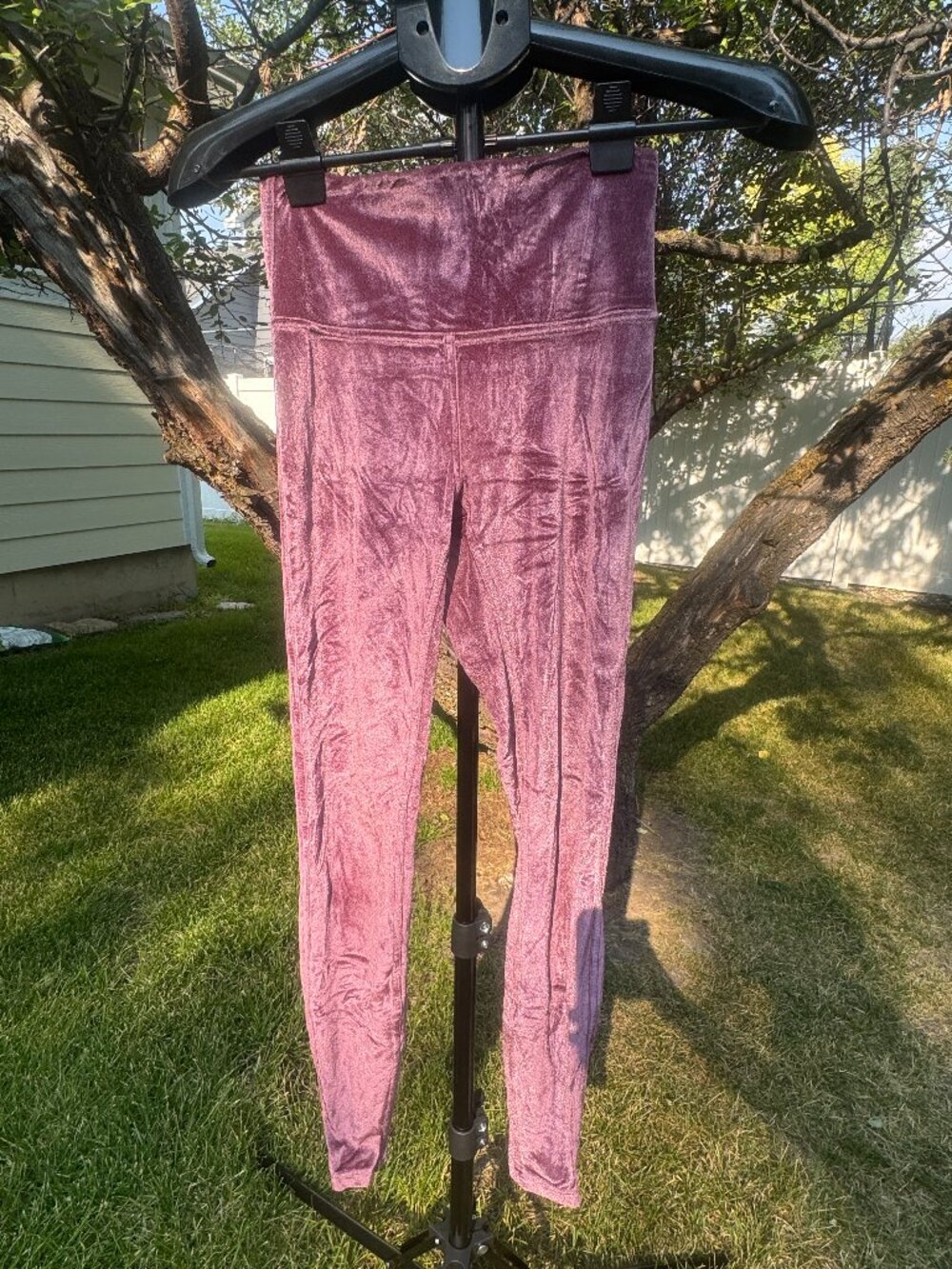 ✨ Lululemon Crushed Velvet High Waisted Leggings Mauve Rose Size 6